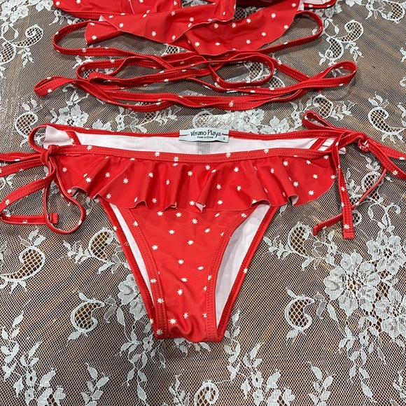 🌟 NWT Red White Stars Ruffle Wrap Bikini Set - Picture 3 of 3